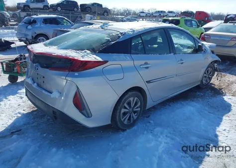 2018 Toyota Prius Prime Premium z USA, uszkodzony, nr VIN JTDKARFP3J3079615